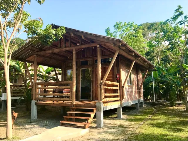 Quinta El Mamey, Peñas Blancas, Cantón Rioverde, Prov. Esmeraldas
