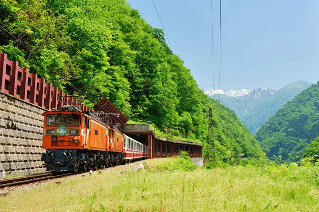 Kurobe Gorge Trolley Train