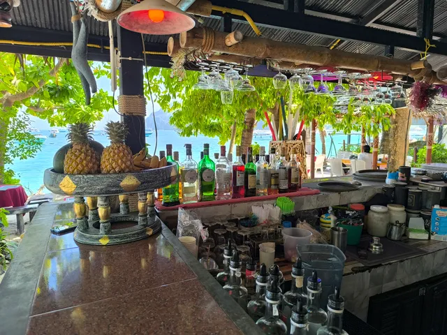 Jungle Beach - Bar & Restaurant