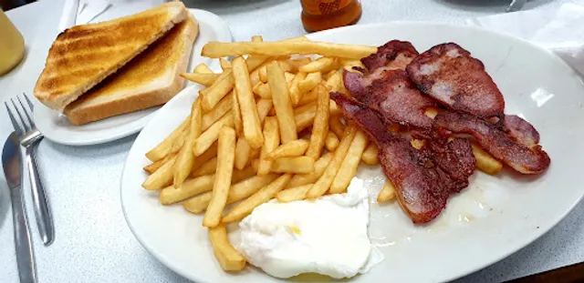 Dream Cafe & Restaurant