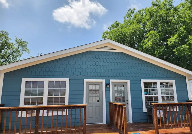 Hideaway 23 Lakefront RV & Cabins