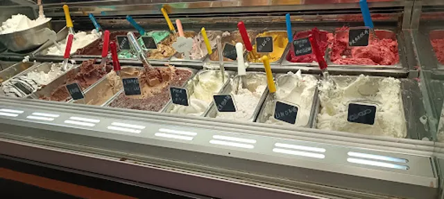 Gelateria Blue Ice