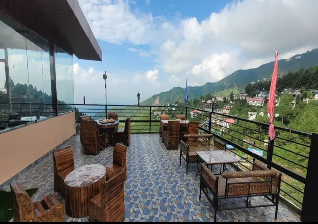 Hotel SkyWing By MountMemory