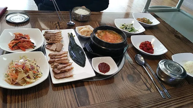 하늘채 퓨전한식&보쌈