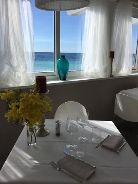 Sant'Ampelio Restaurant & Beach Life