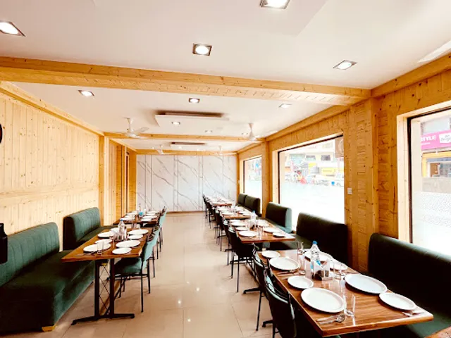 Havemore Restaurant (Hotel Amit)