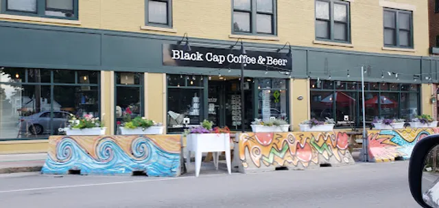 Black Cap Coffee & Bakery- Espresso - Lattes -Breakfast - Lunch - Gift Shop