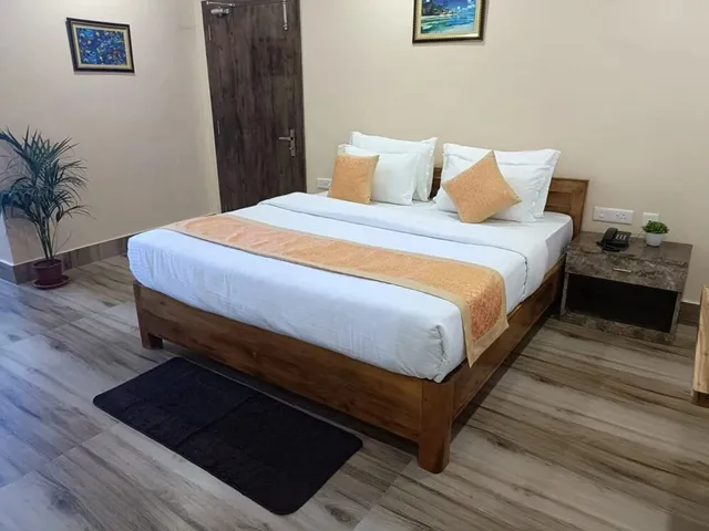 Goroomgo Silicon Residency Puri