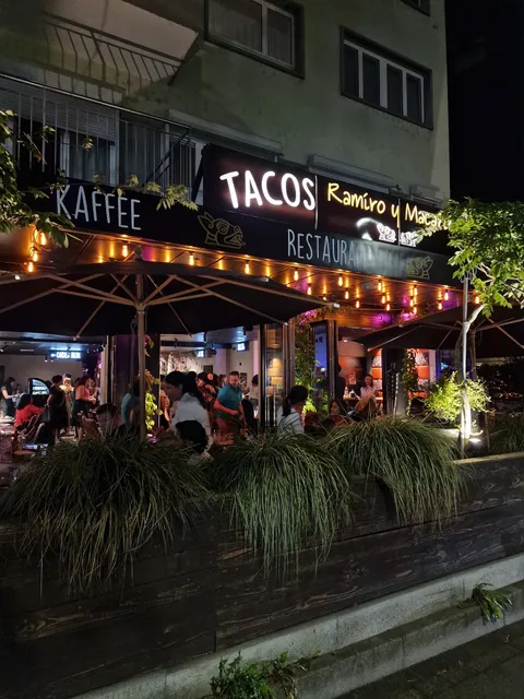 Tacos Ramiro y Macario