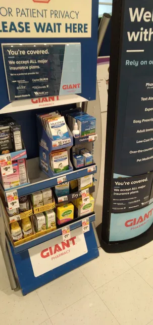 GIANT Pharmacy