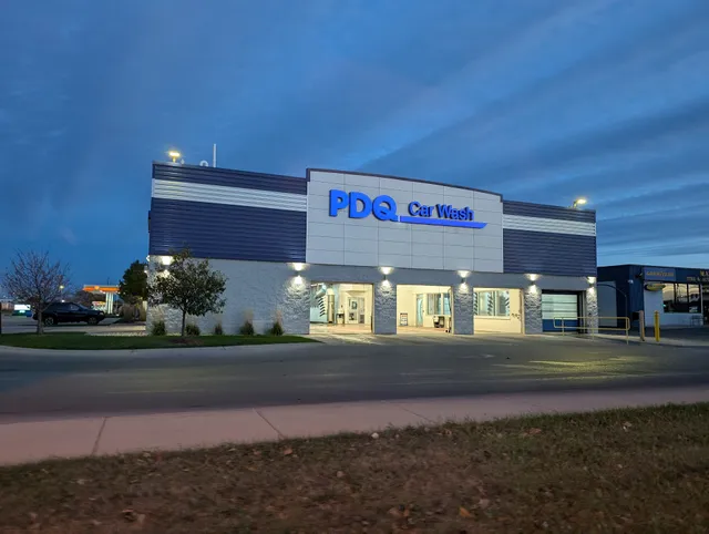 PDQ Car Wash - Green Bay Southwest