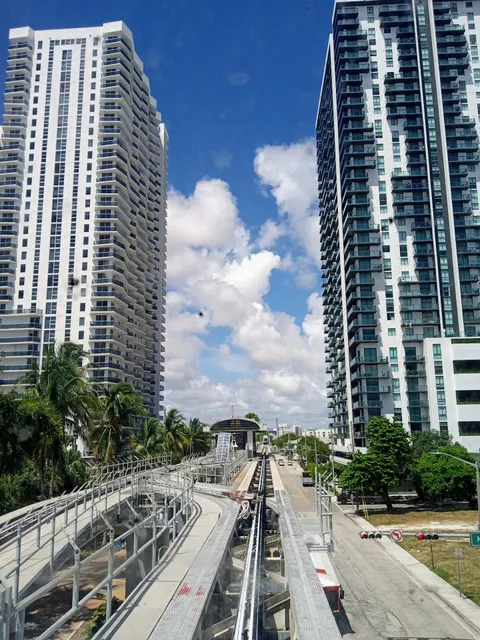 Miami Avenue Metromover Station
