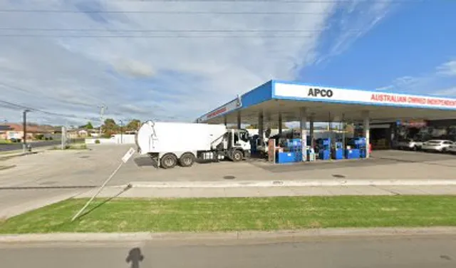 IGA Xpress APCO Newcomb