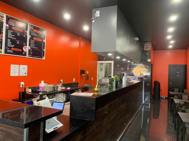 Mumbaiyaa Street Foods - Pure Vegetarian