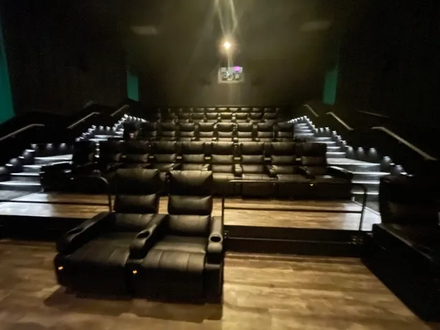 B&B Port Arthur Central Mall 10