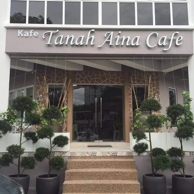Tanah Aina Cafe
