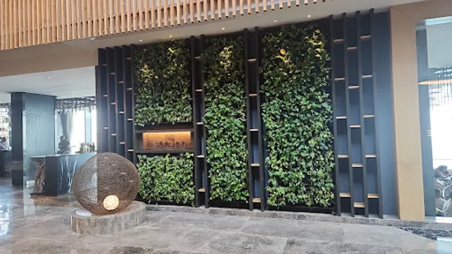 The Banyan - Eat Bar