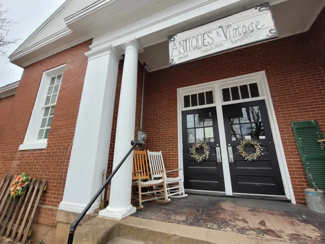 Peddler Antiques Mall