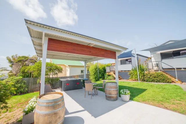 Bridport Beach Cottages