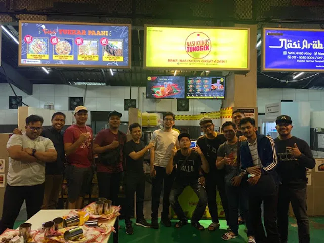 Nasi Kukus Tonggek Bangi Square