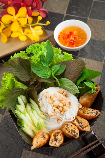 Nhà hàng Chay và Cà phê Bông Súng Vegetarian Chi nhánh 1