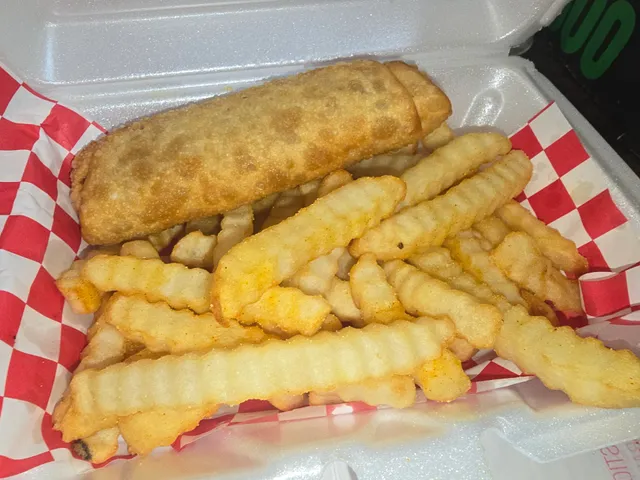 Mae Khan's Eggrolls and things