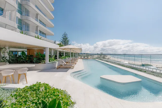 Kirra Point Holiday Apartments