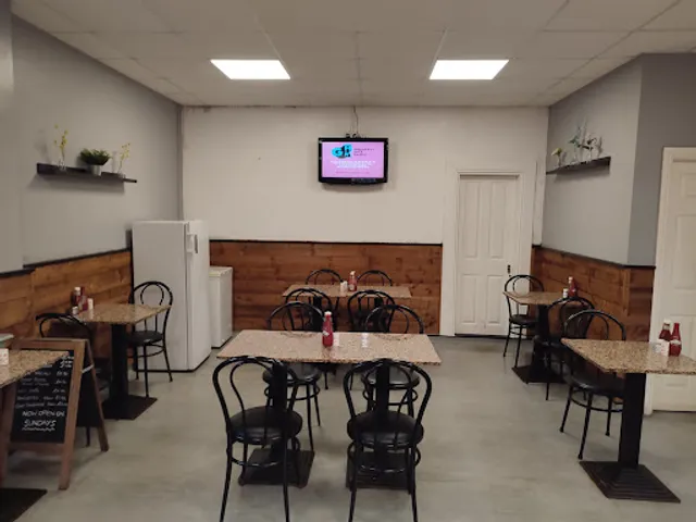 Nez Baits Café and Deli