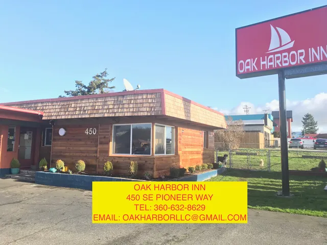 Oak Harbor Inn