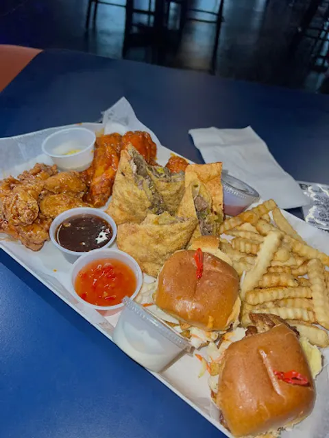 Sunrise Event Lounge