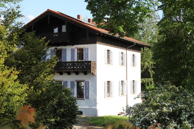 Ferienwohnung "Villa Schweizerhaus"