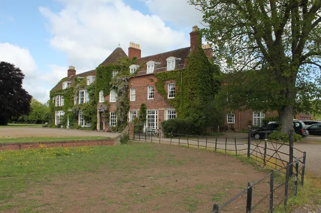 PBC Perriford Barns and Cottages