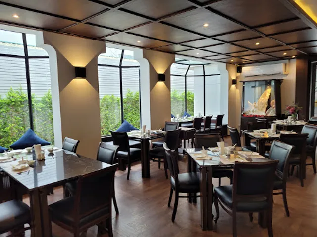 China Palace - Silom (ภัตตาคารไชน่าพาเลซ - สีลม)