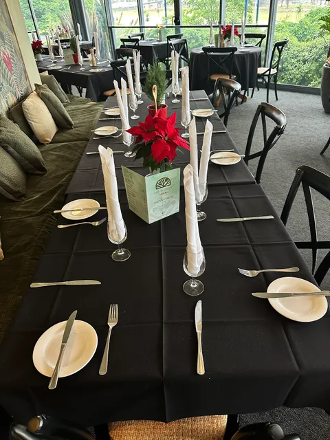 Eat Botanic restaurant and Bar