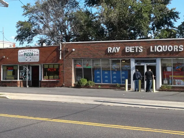 Ray-Bets Liquors