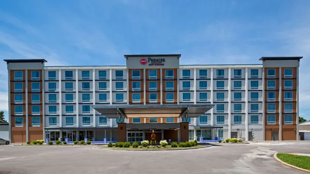 Best Western Premier Airport/Expo Center Hotel