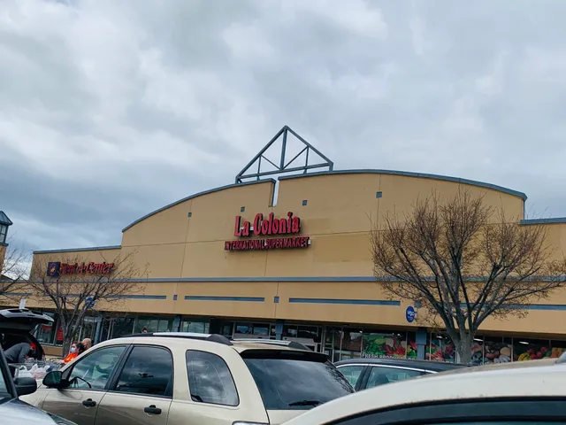 La Colonia International Supermarket