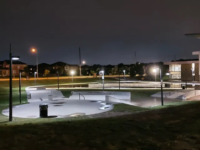 Vellore Village Skate Park & Ice Rink