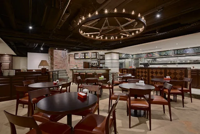 Japoli Italian Bistro