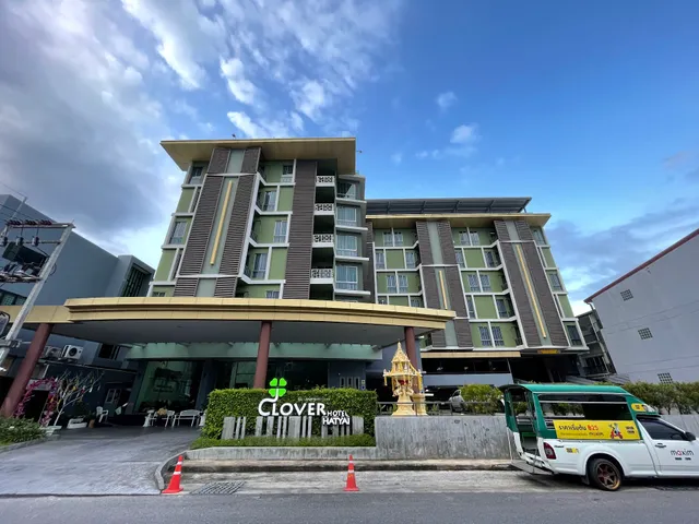 Clover Hotel Hatyai