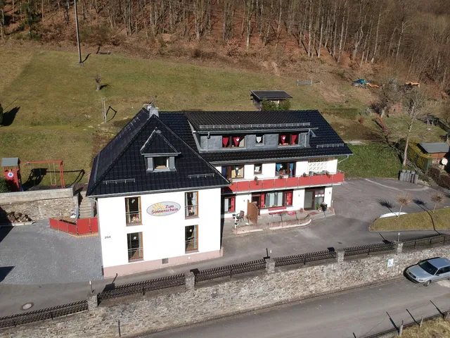 Ferienwohnungen Zum Sonnenschein - Andreas Esch