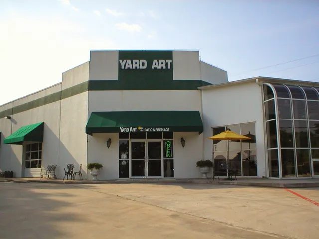 Yard Art Patio & Fireplace - Colleyville