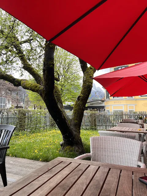 Hoffman’s Bistro & Wafflehouse