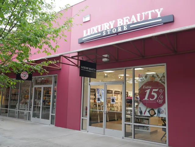 Luxury Beauty Store