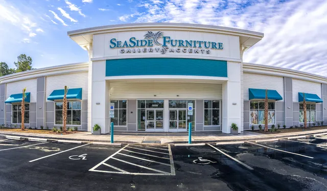 Seaside Furniture Gallery & Accents