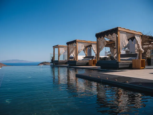 Galaxy Suites & Villas