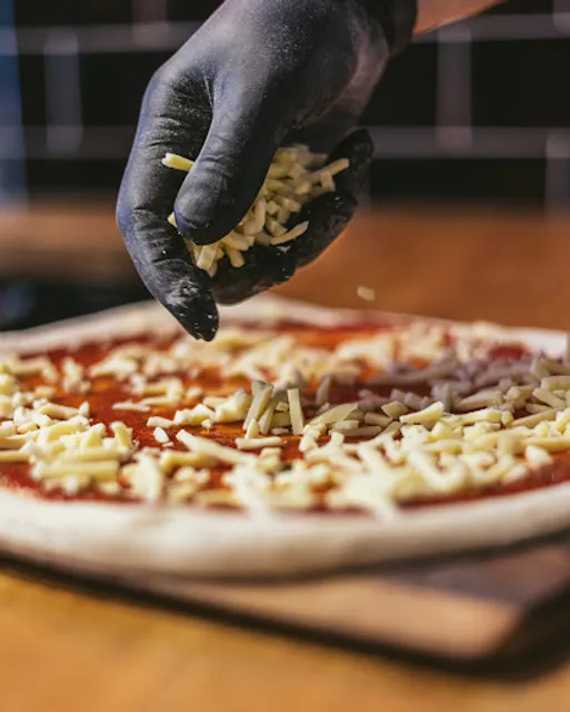 Fireaway Pizza Dagenham Heathway