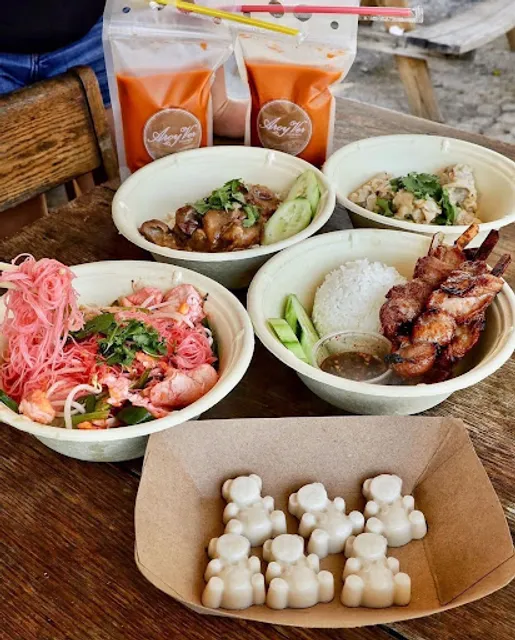 Aroy Ver Thai Bite the food truck