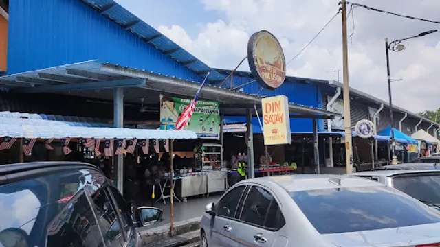 Gerai Ikan Patin Pak Usop