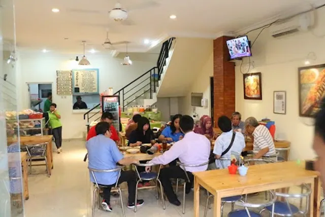 Gado-Gado Cemara (Sejak 1947)